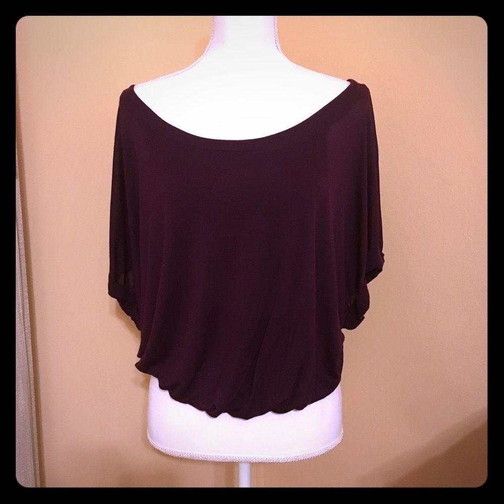 🌸SALE!!🌸Guess Dolman Short Sleeve Bubble Hem Top